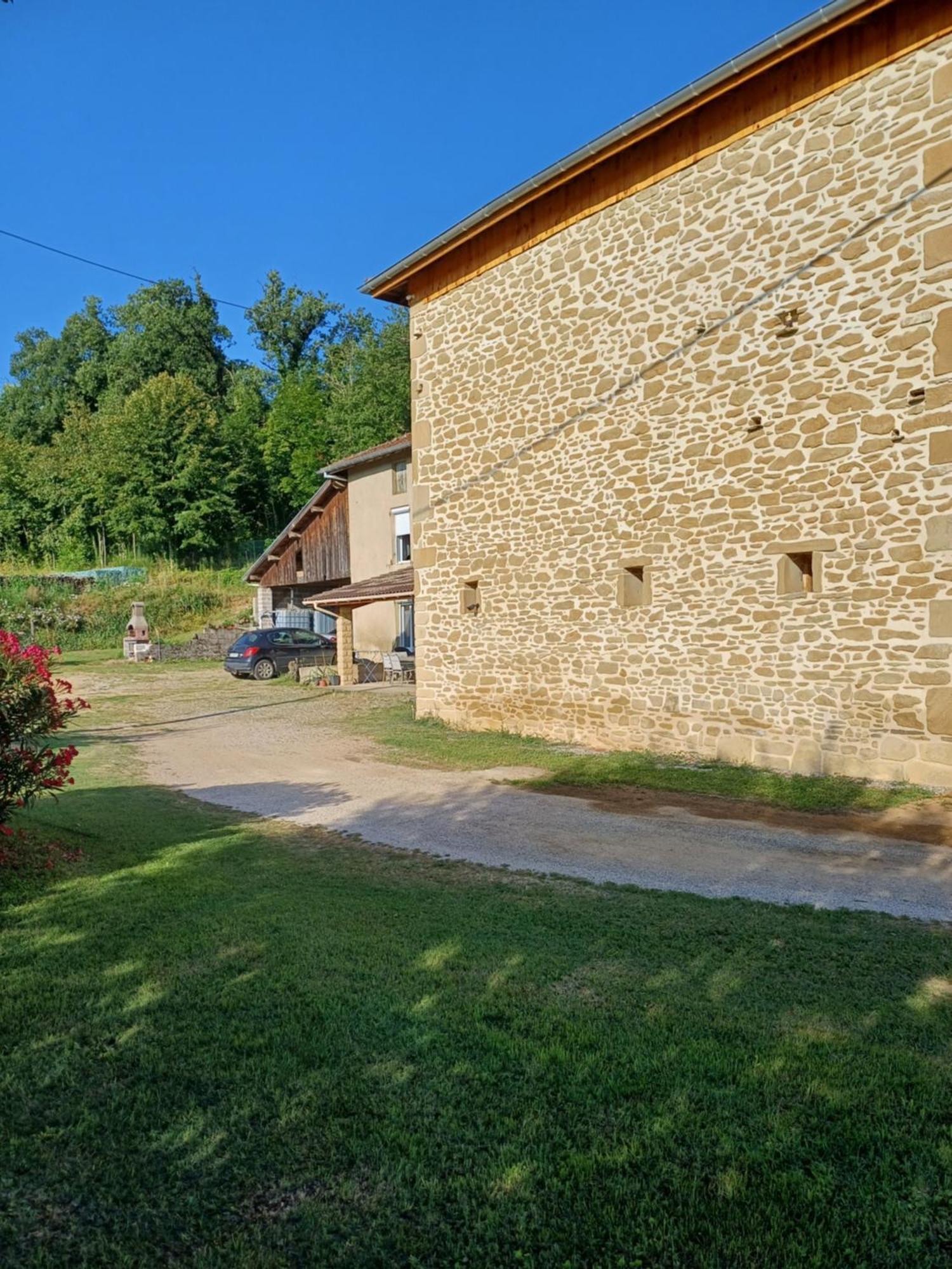 Ferienwohnung Le Pouyet Saint-Lattier Exterior foto