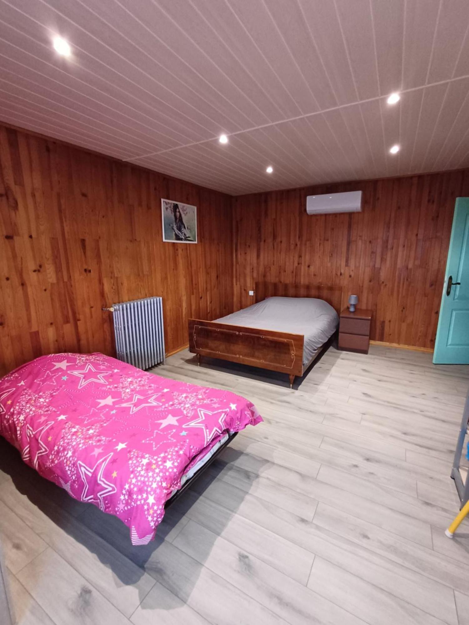Ferienwohnung Le Pouyet Saint-Lattier Exterior foto